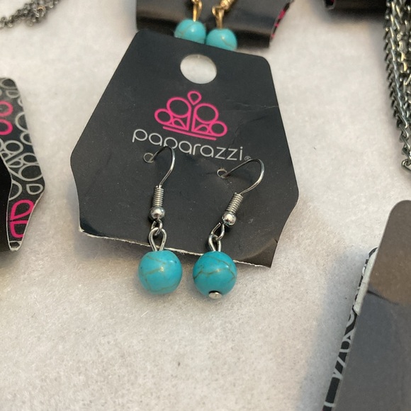 Paparazzi Misc earring bundle. - Picture 8 of 10